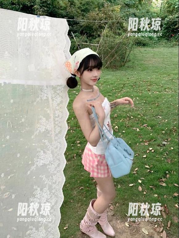 17c吃瓜 在17c吃瓜,分享的瓜越来越奇葩,我的眼睛快受不了啦!