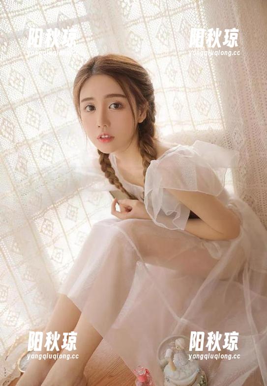 点开17吃瓜网官网，视频的人物一脸懵，难道我也懵？