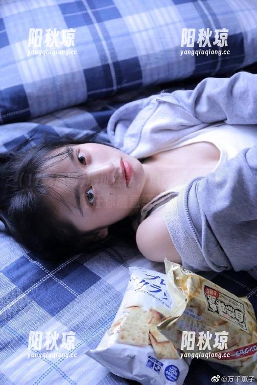 地址在手，瓜在嘴，17吃瓜网任你随意享受！