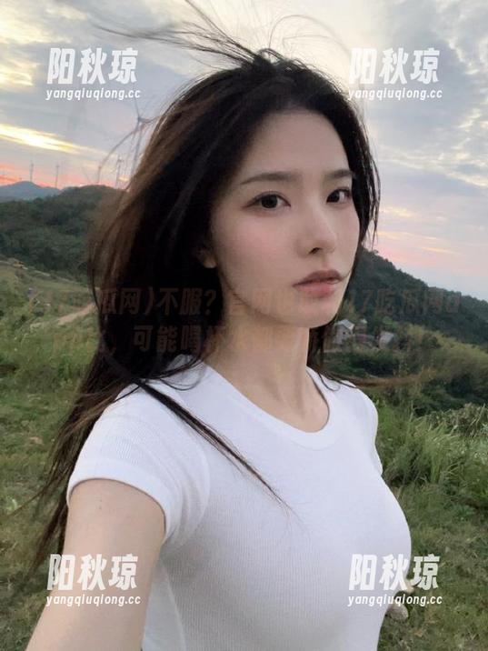 17吃瓜网 不服?官网也敢和17吃瓜网app比,可能喝杯水都要骄傲得发抖!