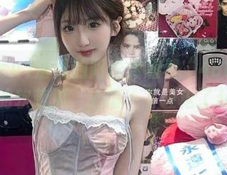 清晨的阳光伴随着“488.su”首页的软萌瓜，心情一下轻松了起来！