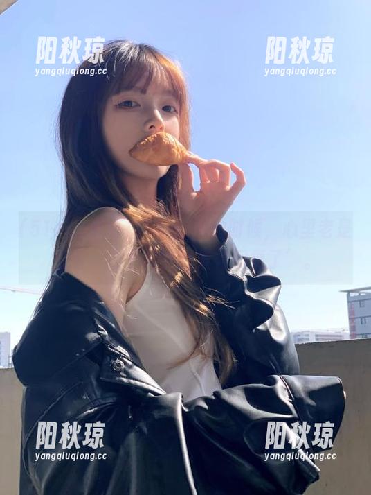 分享在51cg网的时候，心里老是想着‘这下又能引发神回复了’。