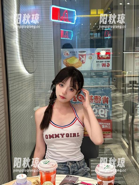 每次想着去51吃瓜上看视频，结果总是把自己“吃”得很知足。