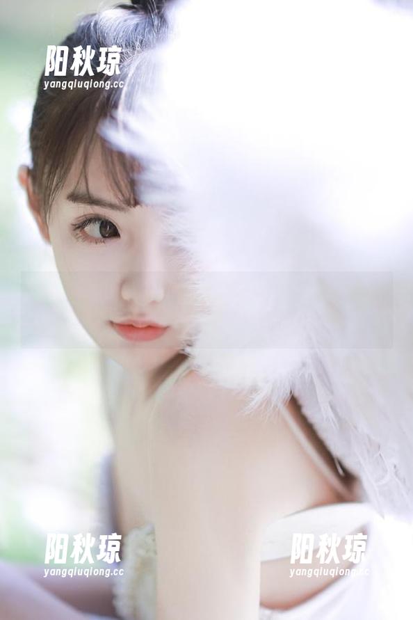 51在线吃瓜网页：在指尖感受瓜的脆响与甜香