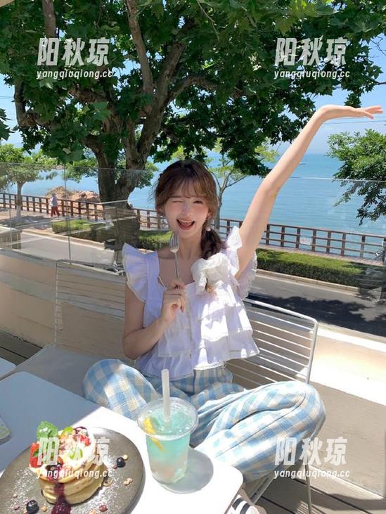 52吃瓜网 52吃瓜网,我们的ios入口被戏称为“转角遇见瓜”,你找到它了吗?