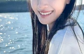 是时候在5吃瓜官网上分享你的“吃瓜”体验了，毕竟乐趣总是要传递的嘛。