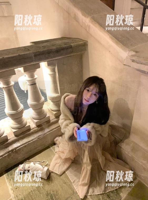 91吃瓜 还在一边啃瓜一边等?用91吃瓜app,随时随地在线观看,快来和我一起吧!