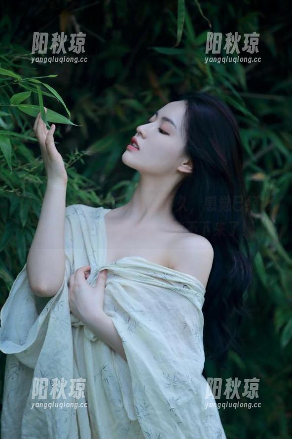 heiliao “在线”了不久,感觉已经被heiliao.su网吸引,停不下来了!