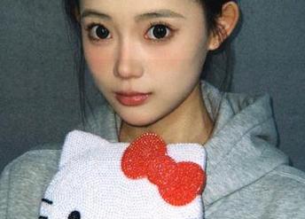 这hlw网站的流行，跟我多加的辣椒粉有关系吗？心里小期待。