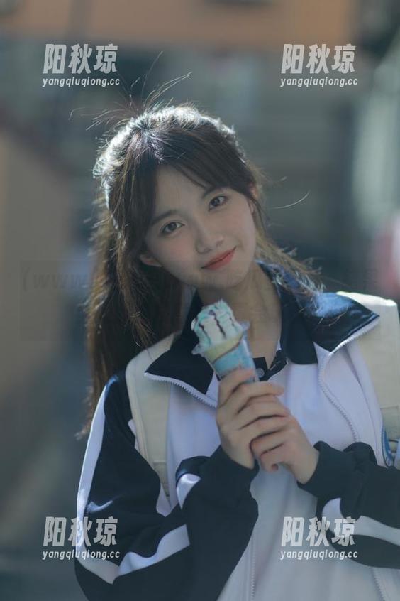 在www.吃瓜查线路，结果全是八卦没意思，真会玩啊！