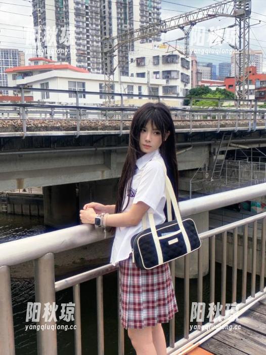 www.吃瓜 时刻关注“www.吃瓜”导航,保你吃瓜无漏网之鱼,随时随地都有料!