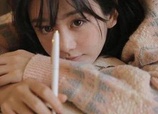 今日吃瓜，各种大瓜疯狂刷屏，赶紧登录别落后了