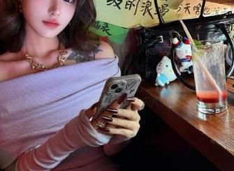 在线抓热点，51吃瓜不打烊的爆料比肥宅宅在家还精彩！