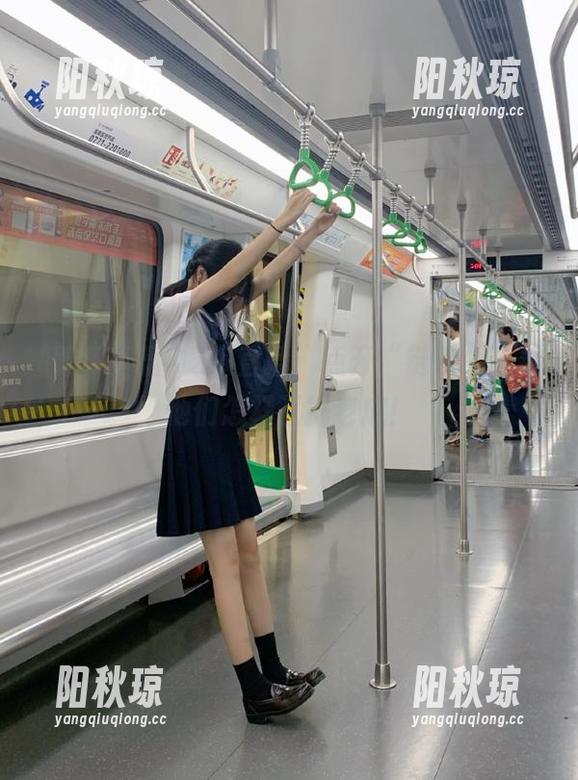 吃瓜直播 吃瓜直播:点开“链接”,看他们怎样互揭老底!