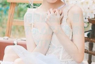 吃瓜网网站提醒：朝阳下的八卦嗅觉更灵敏，不小心就又要被调皮的生命打败。