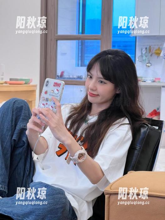 911吃瓜网发布：回家路上的尴尬瞬间，你也有？