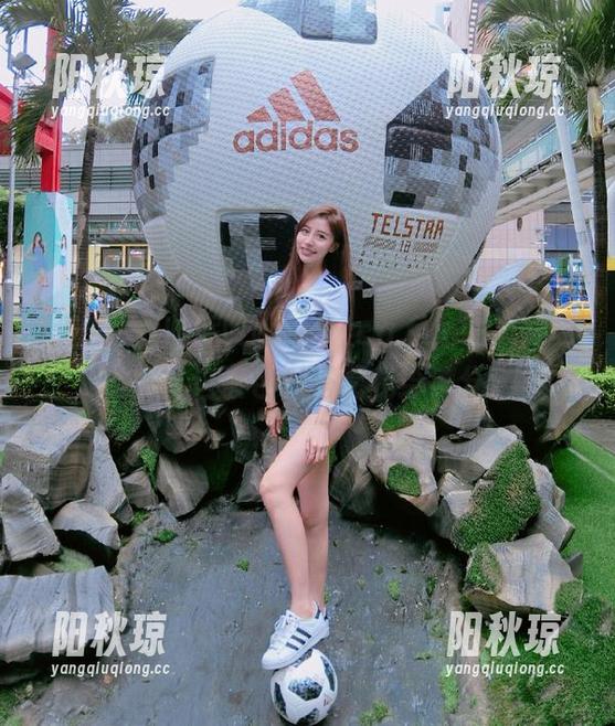 收藏www.51cg.fun吃瓜网的皮肤，这波色彩搭配我给满分！