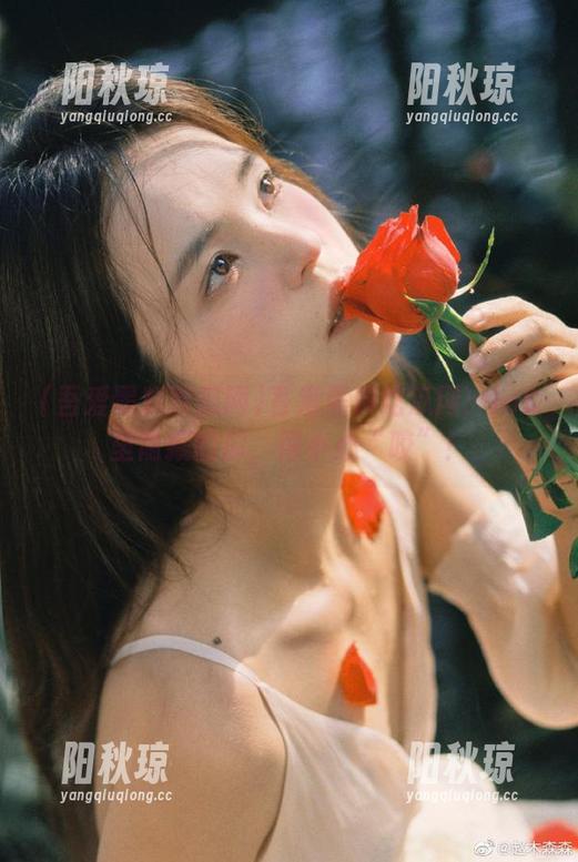 吾爱黑料吃瓜网 吾爱黑料吃瓜网:ioS里隐藏的瓜,得小心“咬”!
