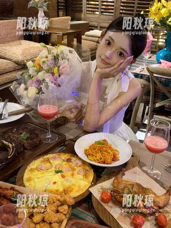 无论多晚，娱乐718官网一直在吃瓜，不怕打烊！