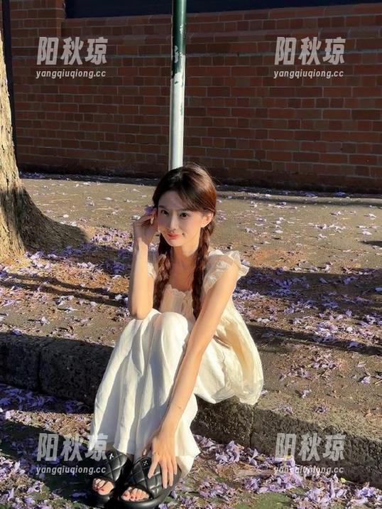 原来网曝吃瓜就能让我的好奇心永久安宁，简直太魔性了！