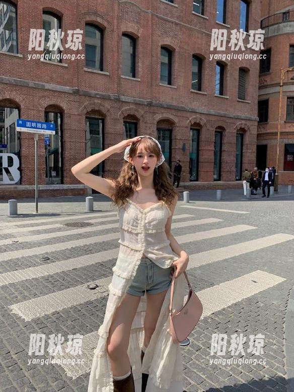 黑料吃瓜 不信就来黑料吃瓜app,免费参与,瓜也能吃得这么欢!