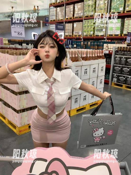 黑料吃瓜网站，在线免费让你口水直流！