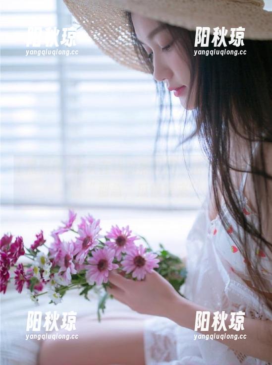 黑料网 永久在线的黑料网,仿佛在和我说“别急,瓜慢慢来”