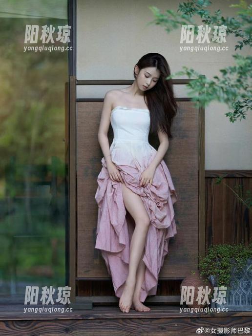 不得不说，黑料网的入口设计得像个陷阱，一不小心就被瓜塞满了嘴！