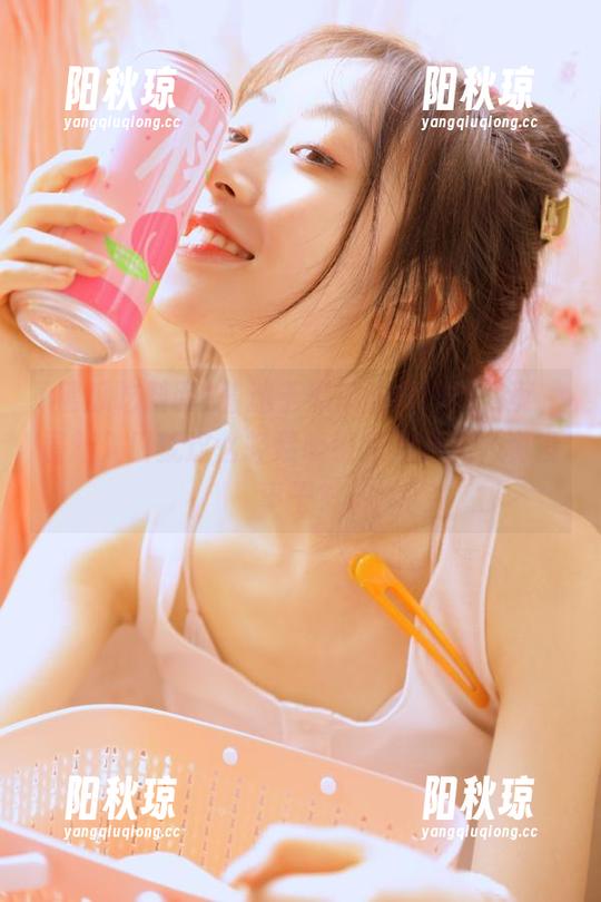 着迷于黑瓜吃料网的网页，最新入口就这么轻易吸引我的目光，真没事干？
