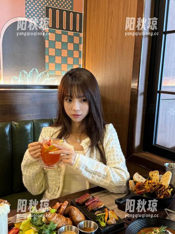 黑网料 黑网料网站每次更新都像在开大型现场直播。